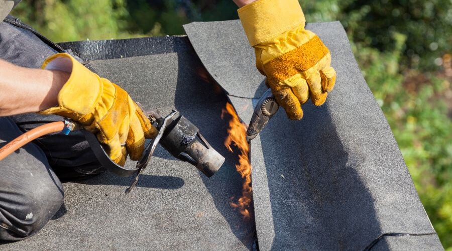 Expert Emergency Roof Repairs services in Monroe, ME